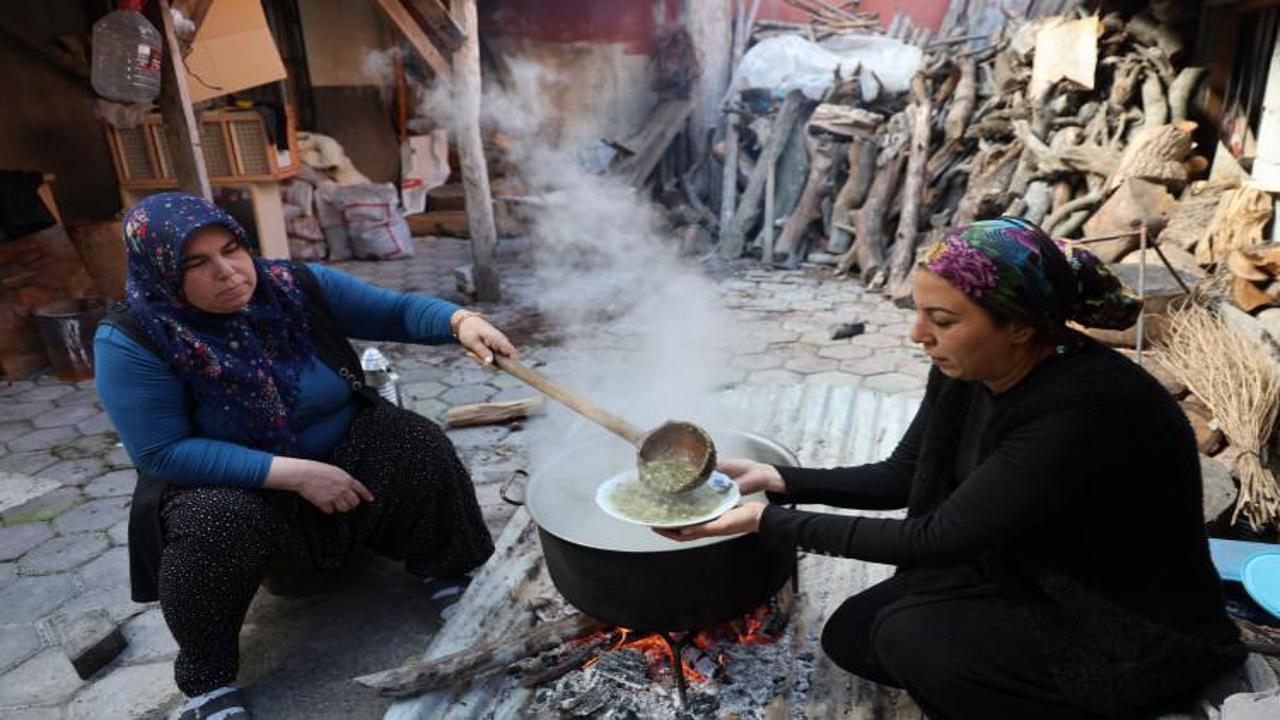 Bu otu yerken 2 kez düşünün: Doğada zehirli, kazanda şifalı