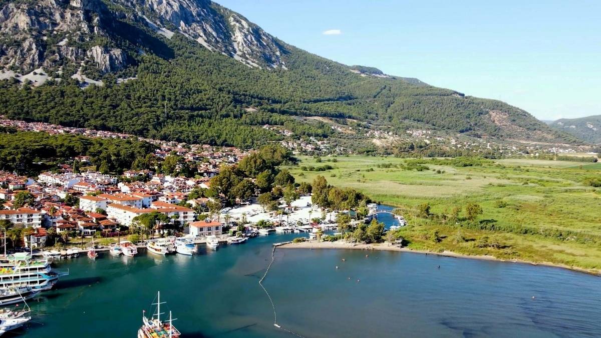 Akyaka yine dünya vitrininde: Kitlesel turizme direnen ender sahil kasabası