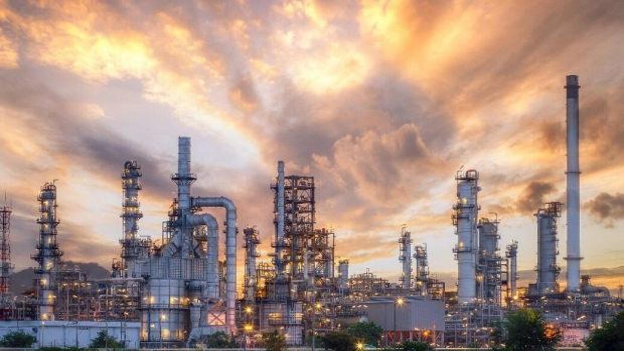 Irak, petrol sahalarının geliştirilmesi için "Chevron" ile enerji anlaşmaları imzaladı