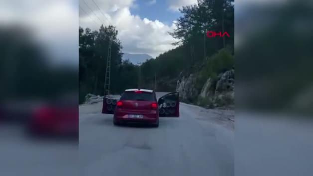 Tehlikeli oyun pahalıya patladı: 15 yaşındaki ehliyetsiz gence 60 bin lira ceza