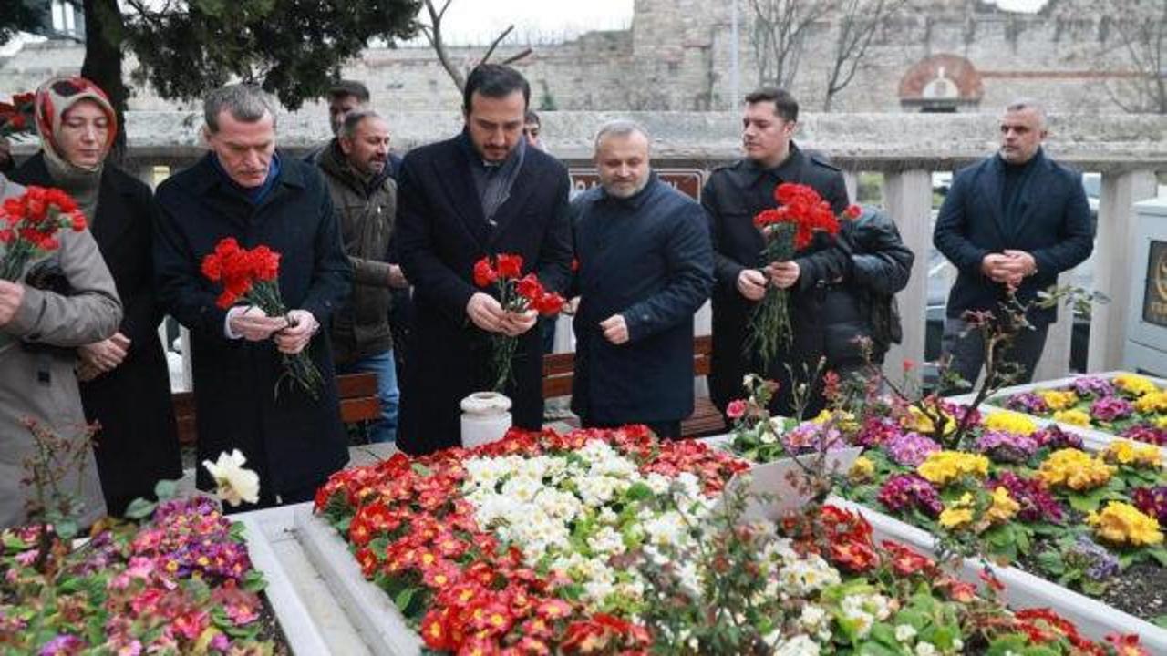AK Parti İstanbul, Necmettin Erbakan’ı kabri başında andı