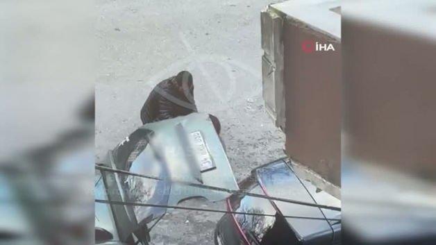 Boşanma aşamasındaki eşine sokakta dehşeti yaşattı! Korku dolu anlar kamerada