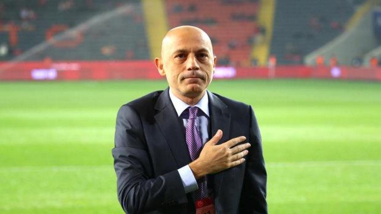 FIFA semineri için gitmişti! Cüneyt Çakır Dubai'de mahsur kaldı