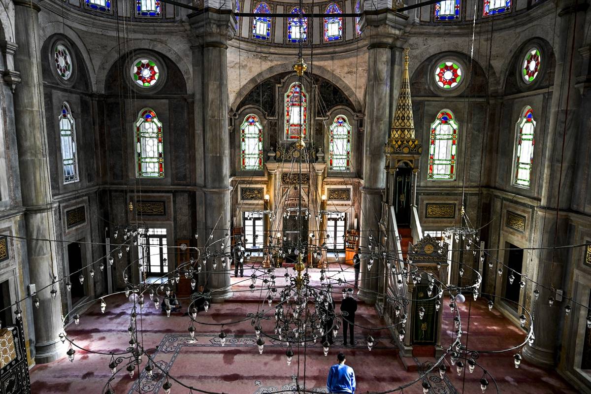İnşa ettirdiği camilere adını vermeyen padişah yaptırdı: Laleli Camii
