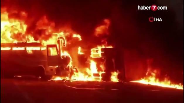 Hindistan'da feci kaza: Otobüs ile kamyon çarpıştı, 13 ölü