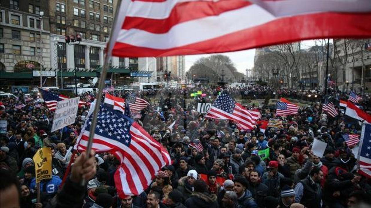 ABD “Kral Yok” diyor! Trump’ın İran’a saldırılarına 50 eyalette tepkiler çığ gibi büyüdü!