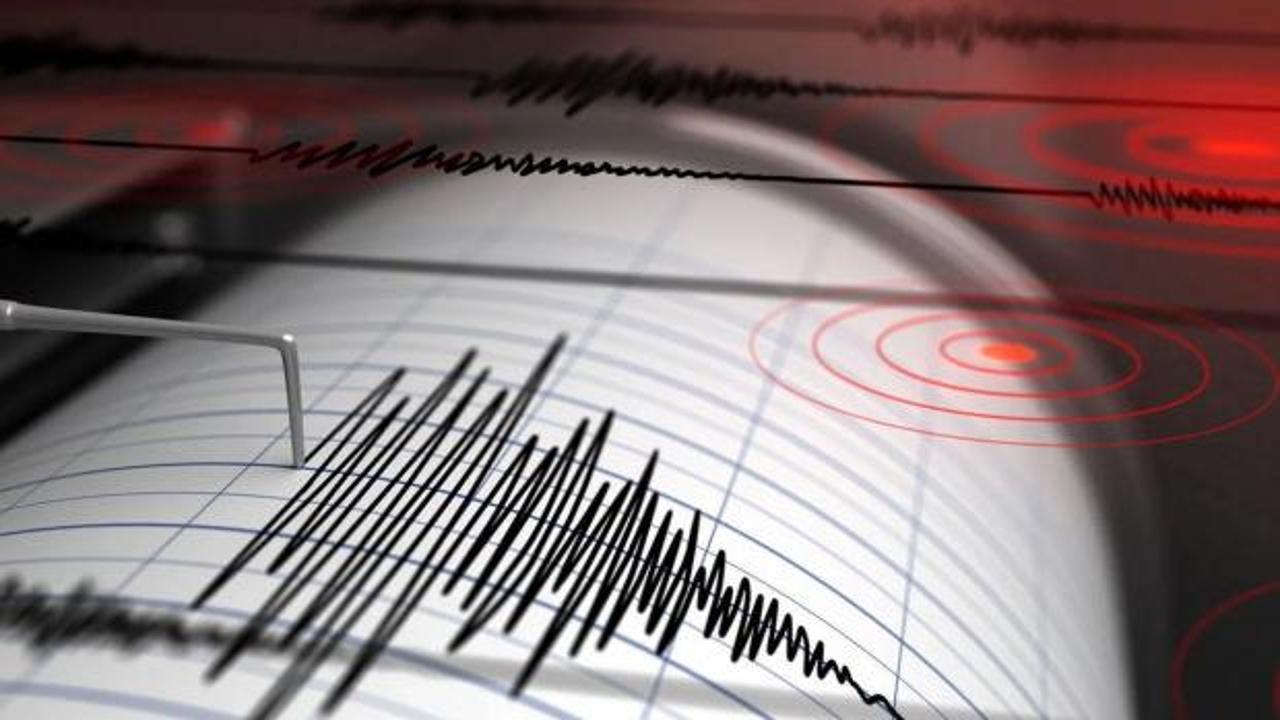 Afganistan'da şiddetli deprem