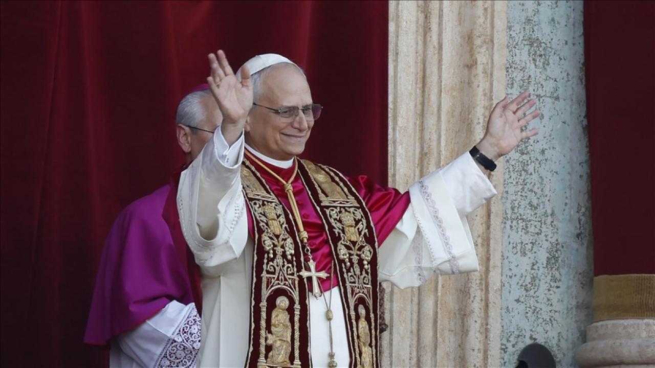 Papa 14. Leo'dan tarihi ziyaret