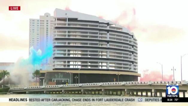 Miami'deki 26 yıllık Mandarin Oriental oteli saniyeler içinde yıkıldı