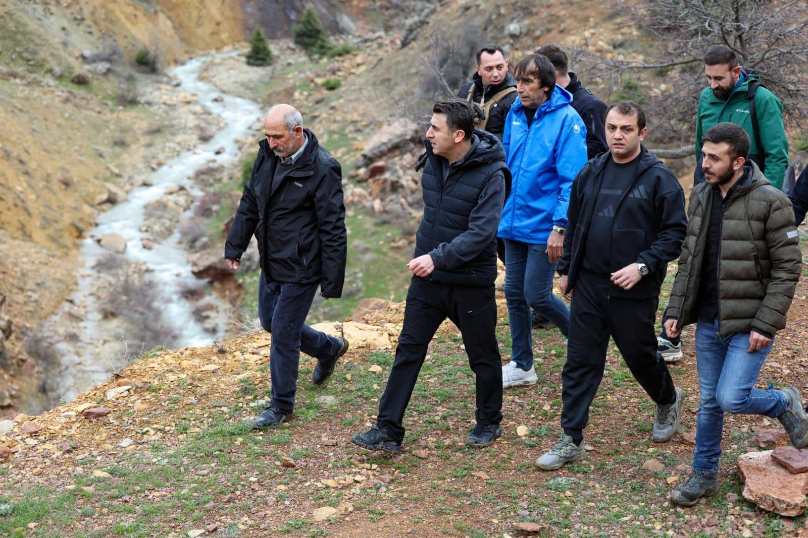 Yıllardır ziyarete kapalıydı! Tunceli’nin Rabat Vadisi, keşfedilmeyi bekliyor